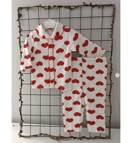 3-6 AY TAMAMEN PAMUKLU KUMAŞ ÖNDEN ÇITÇITLI PİJAMA TAKIMI ÇEŞİTLERİ / BÜYÜ KIRMIZI KALP DESEN