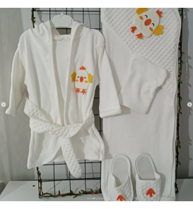 CONCON TAVUKLU BEBE BORNOZ TAKIMI