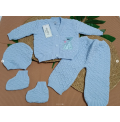 6 AY UYUMLU DÖRT PARÇALI BEBE TRİKO TAKIM SETLER / MAVİ ZEMİN