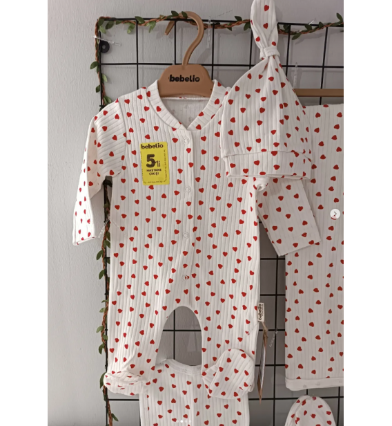 BEBELİO ORGANİK BATTANİYELİ TULUMLU 5 PARÇA ORGANİK YENİDOĞAN SET / MİNİ KALP DESEN