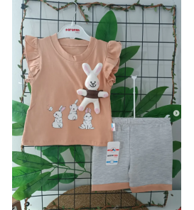 Karacon kampanyalı yazlık penye şortlu bebe takım çeşitleri/ KAHVERENGİ OYUNCAK TAVŞANLI KIZ